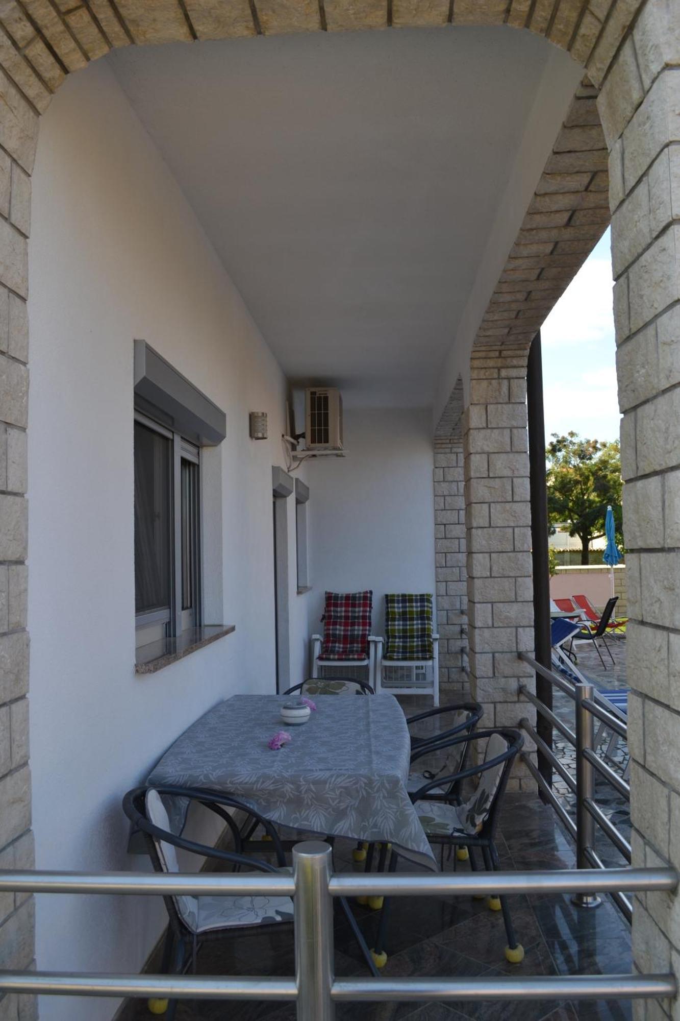 Villa Baldi -Apartmani Danny Tar-Vabriga エクステリア 写真